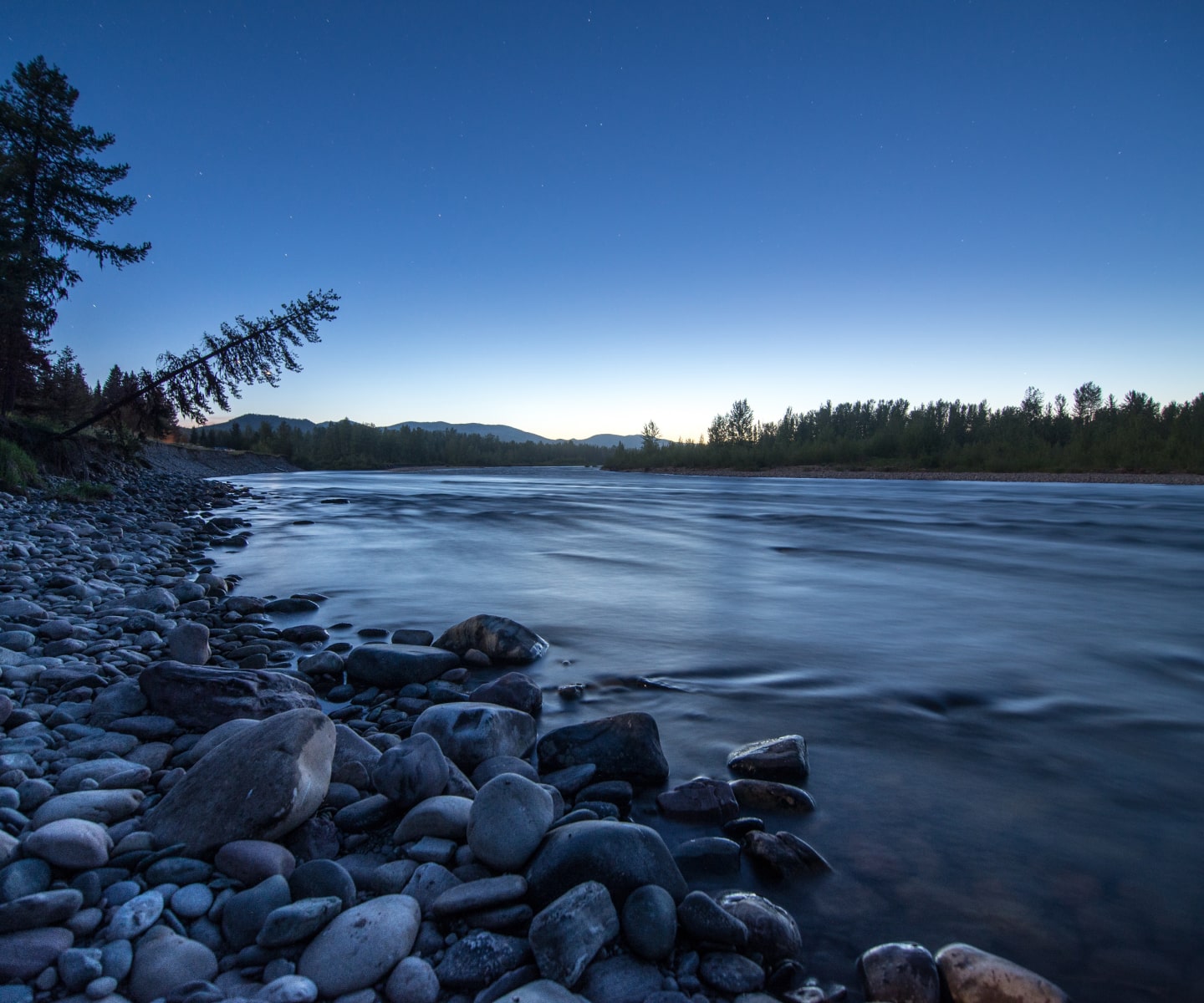 Sunset on the banks of the Flathead River